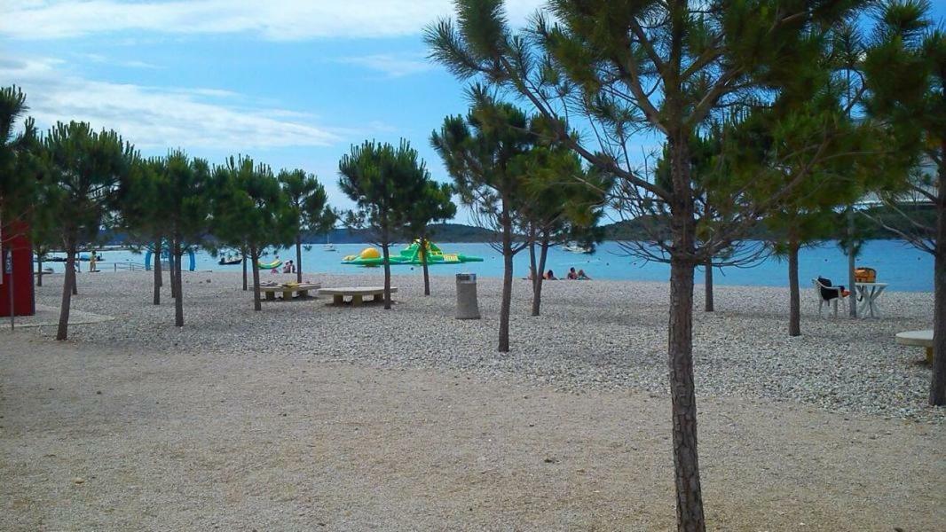 Apartman Ana Srima Esterno foto