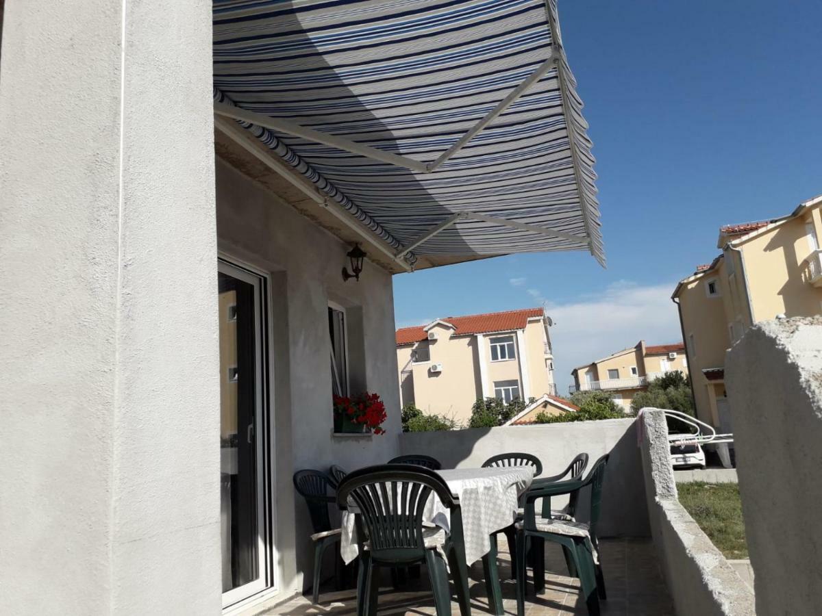 Apartman Ana Srima Esterno foto